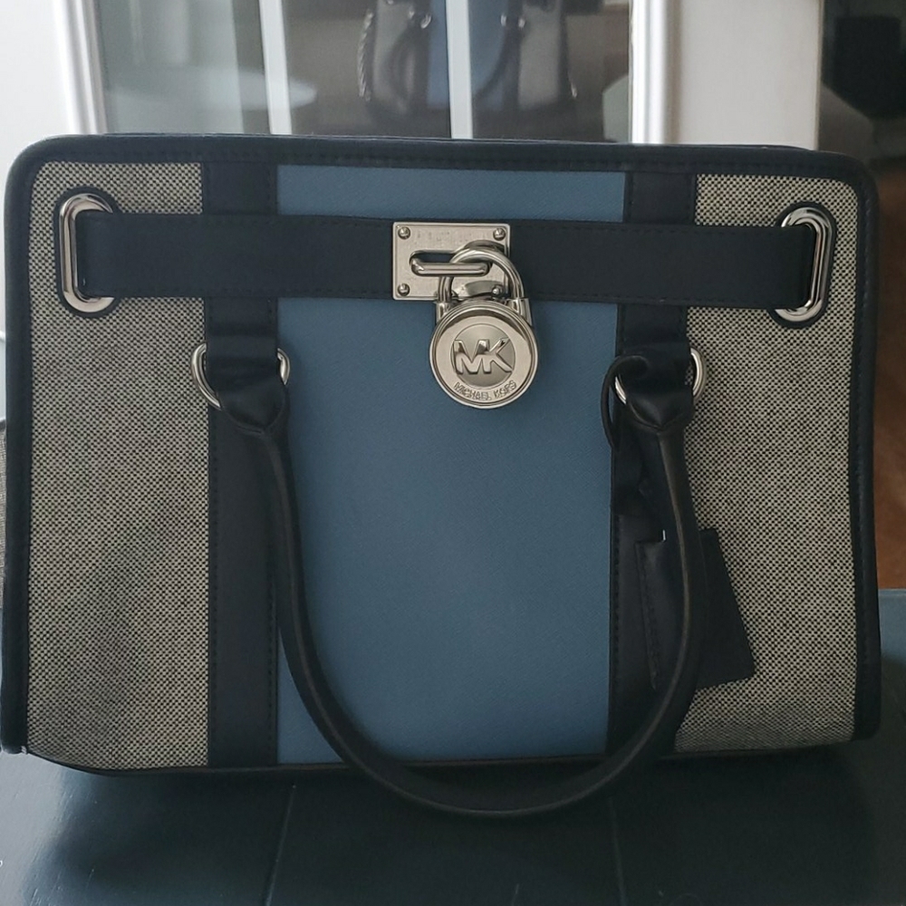 MK purse